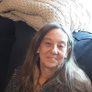 Meet your Posher, Connie